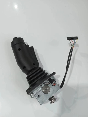Genie 137634 Controlador de joystick Acessórios 100% novos Peças para plataforma de trabalho aéreo